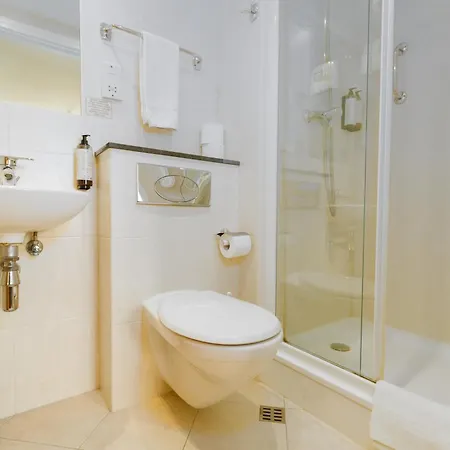 Geata Na Cathrach - Lakeside Apartment Galway